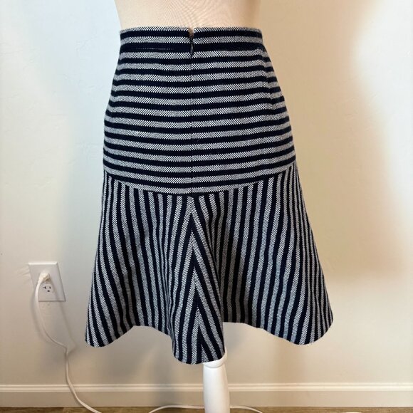 J. CREW Striped Flared Paneled Wool Blend Skirt Navy Blue Lined Preppy Size 18 - Picture 6 of 10